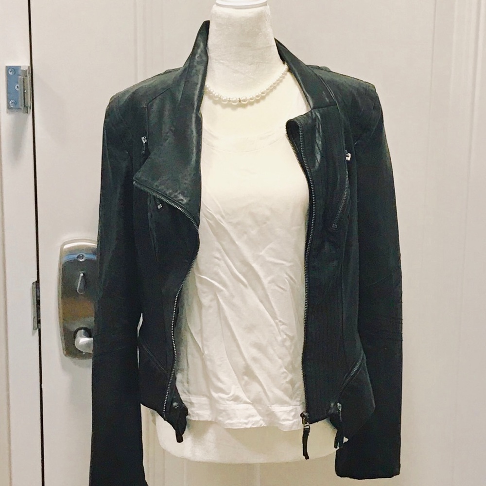 BCBG Top